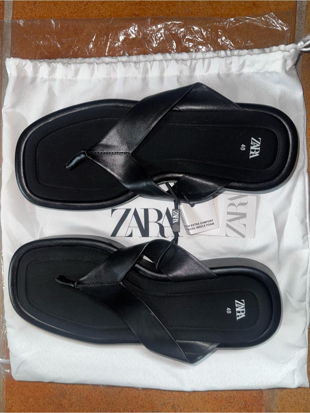 Zara Black Crisscross Thong Sandals - Picture 1 of 5